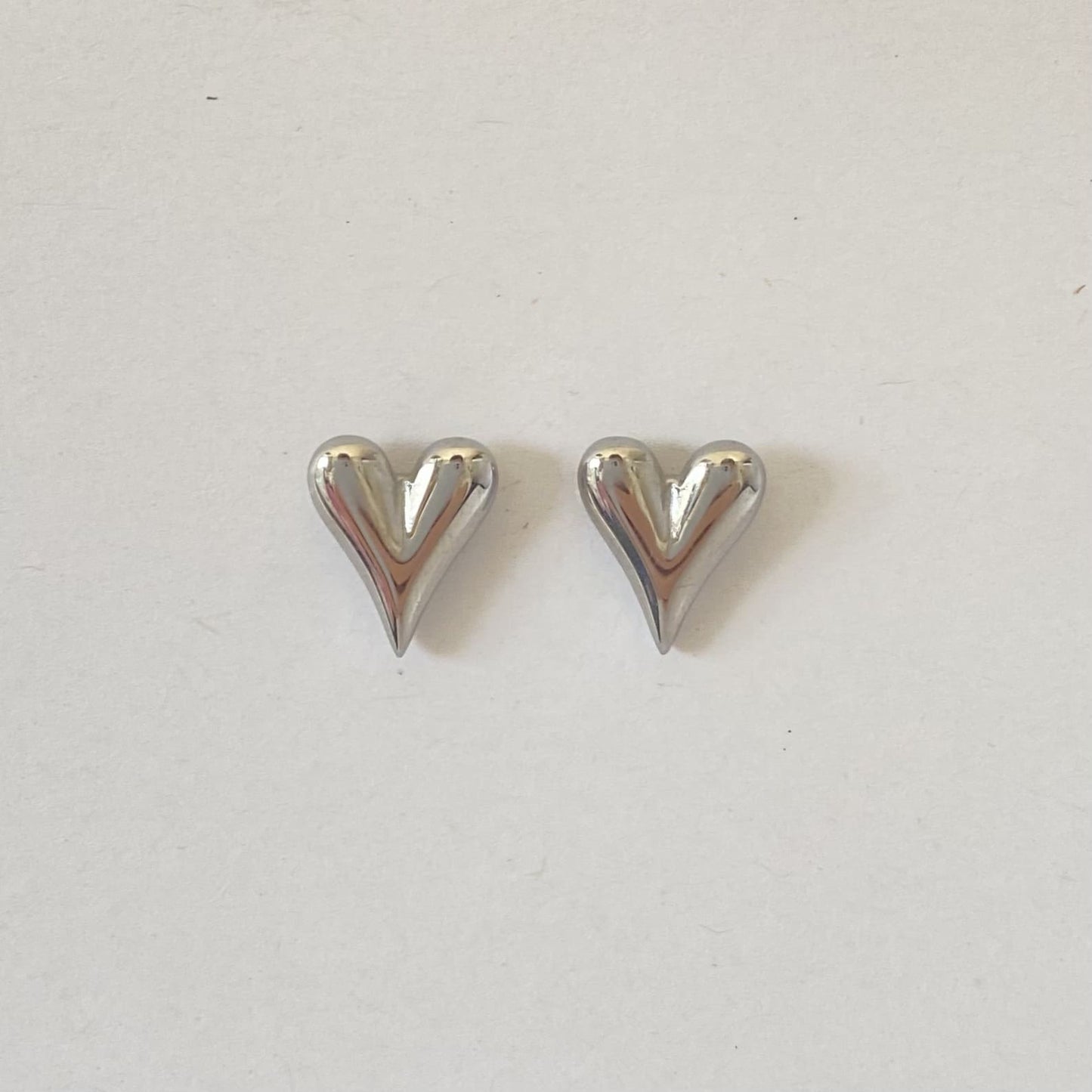 HEART EARRING