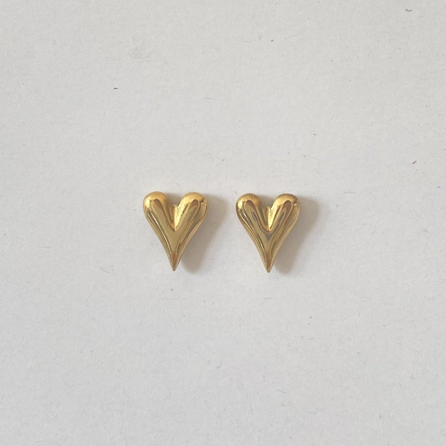 HEART EARRING