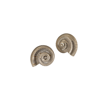 SHELL STUDS