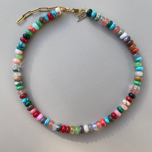 MIXED GEMSTONES – NECKLACE für Sommer & Leichtigkeit