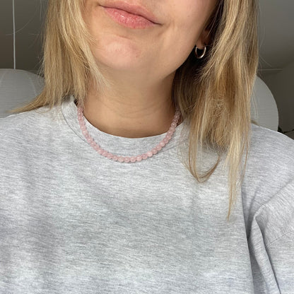 MINI ROSI NECKLACE Sanft. Herzöffnend. Vertrauensvoll.