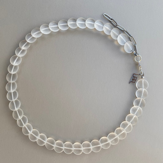 MILKY CRISTAL DISC NECKLACE für  Klarheit & sanfte Ruhe