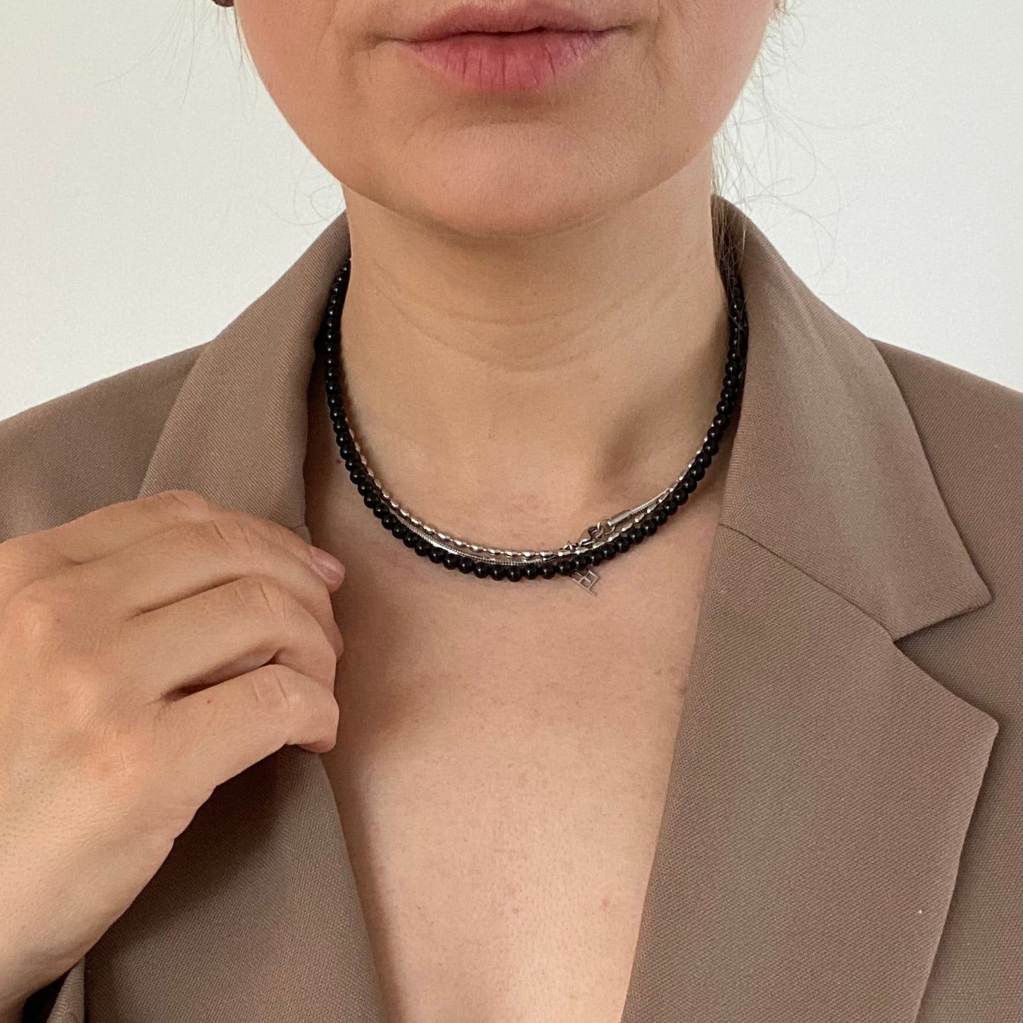 FINE ONI NECKLACE für Stärke & Fokus