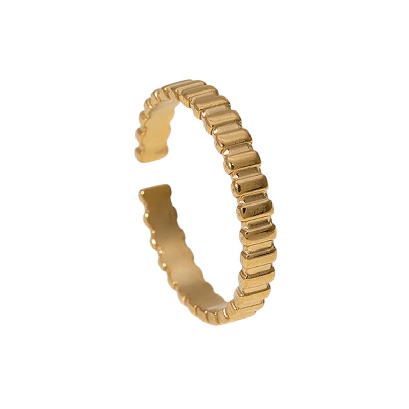 SMALL GROOVE RING