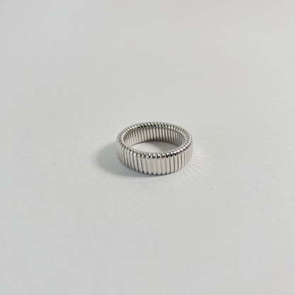 BIG GROOVED RING