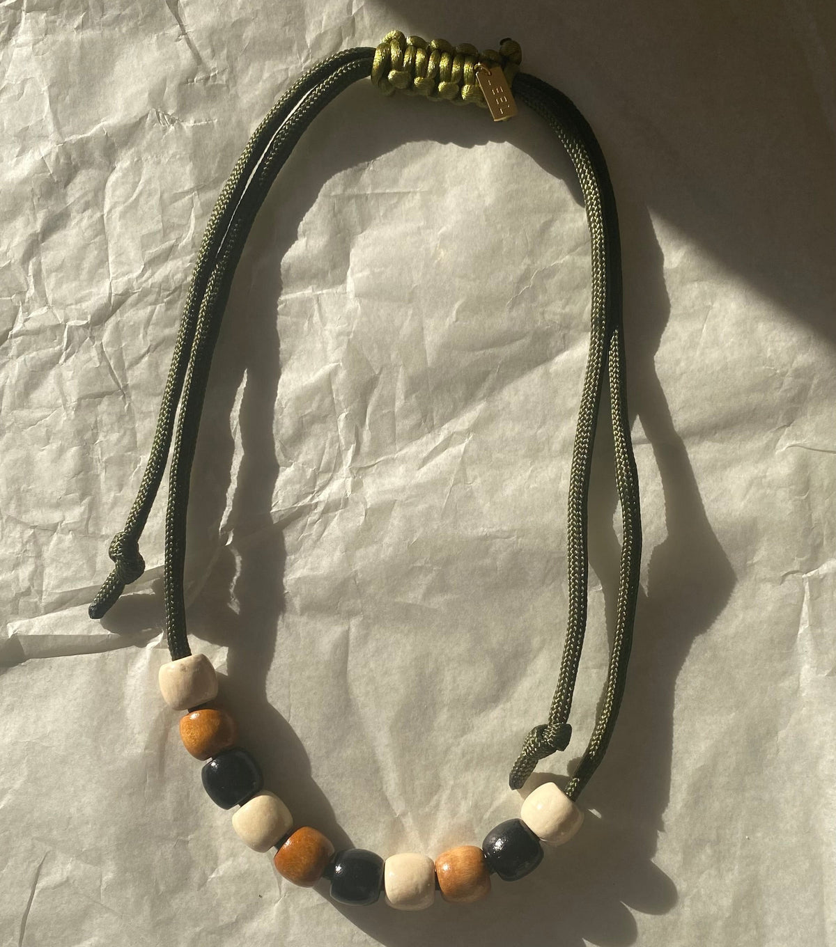 THE WOOD NECKLACE – MINI