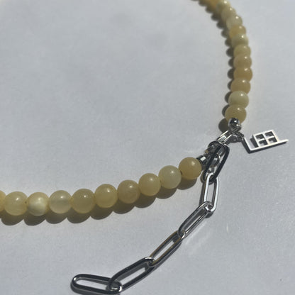 MINI CALI BUTTER NECKLACE für neue Energie & sonnige Momente