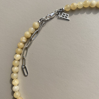 MINI CALI BUTTER NECKLACE für neue Energie & sonnige Momente