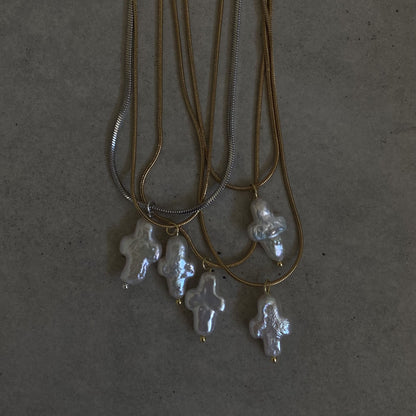 CROSS PEARL NECKLACE