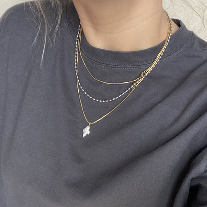 CROSS PEARL NECKLACE